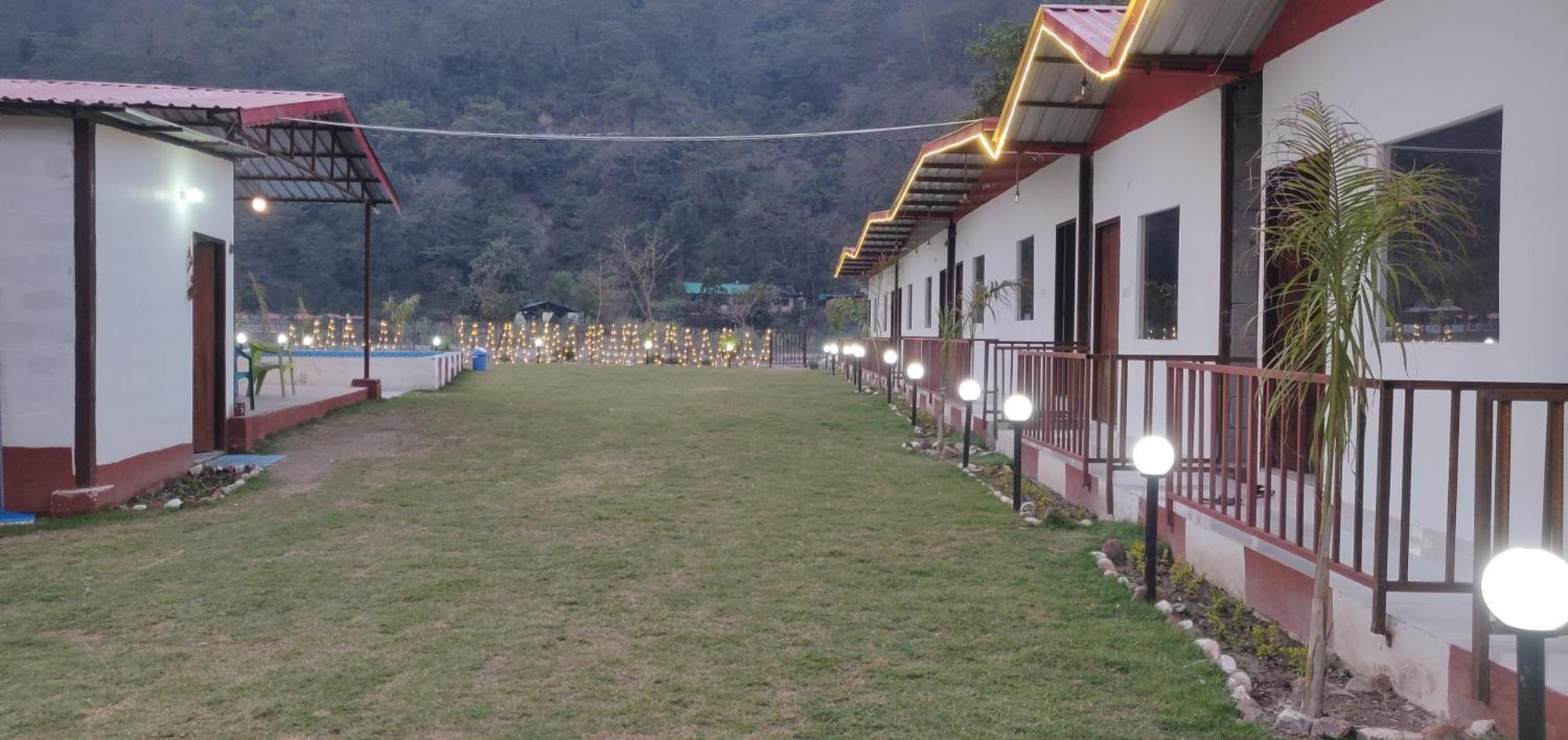 The Waterfront Resort Rishikesh Exterior photo